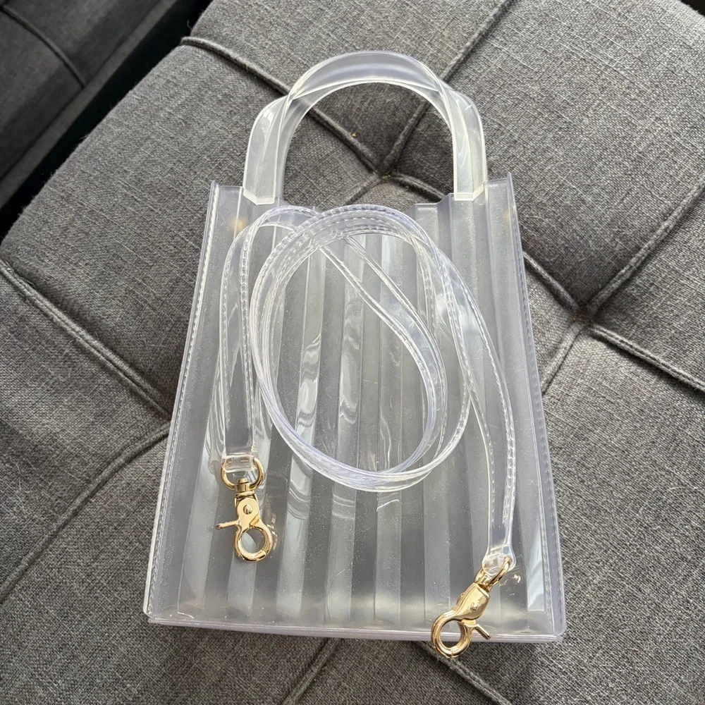Forever 21 Clear Ribbed PVC Tote with Detachable Strap - Picture 2 of 10